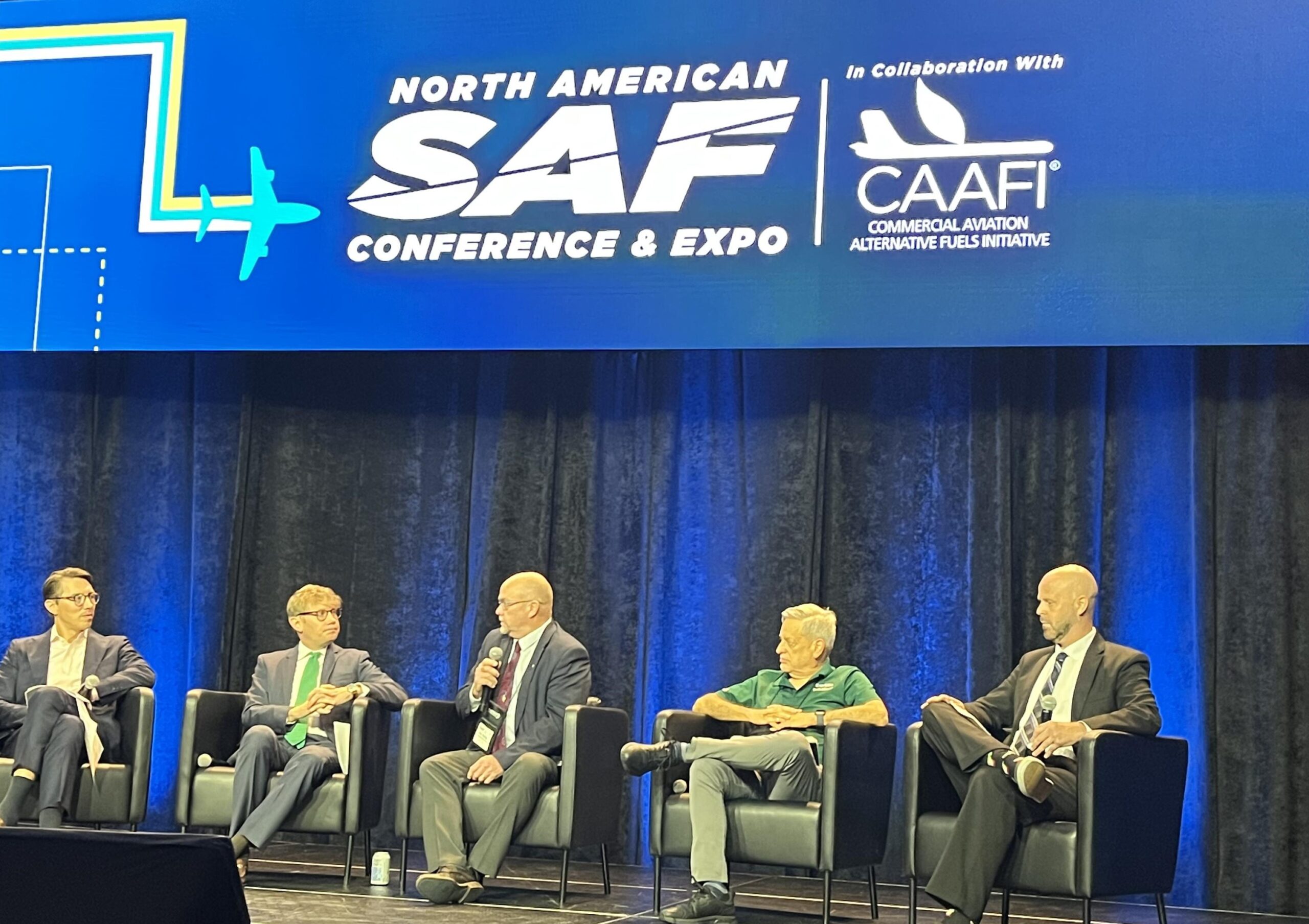 MFI Executive Rick Horton (center) tells panel moderator Peter Frosch about the value of woody feedstocks in SAF production.